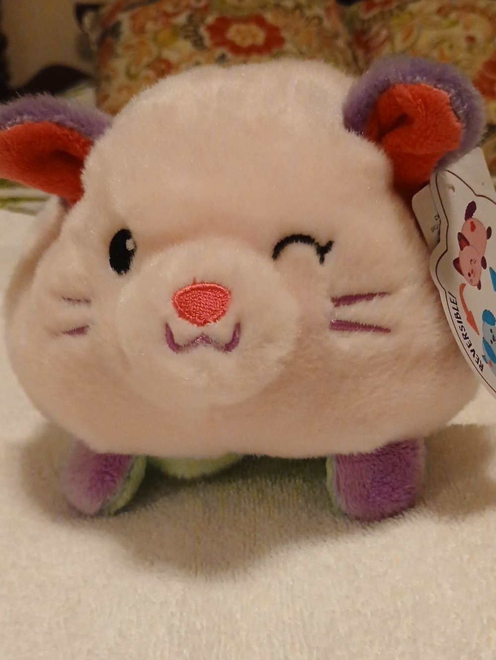 Aurora reversible dog & cat flippables - plush NWT